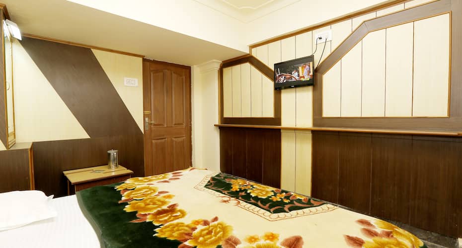 Hotel Shiv Shanthi Inn, Ooty 5